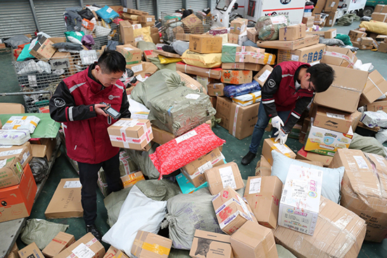Will Russians be allowed to receive parcels from China in connection with the coronavirus epidemic?